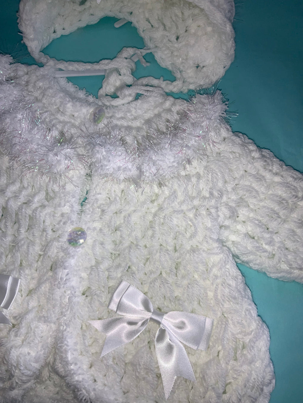 Crotched cardigan and bonnet 0926838